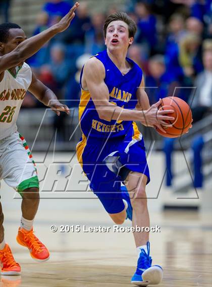 Thumbnail 1 in Alamo Heights vs. Houston (5A Bidistrict) photogallery.
