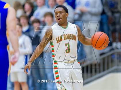 Thumbnail 3 in Alamo Heights vs. Houston (5A Bidistrict) photogallery.