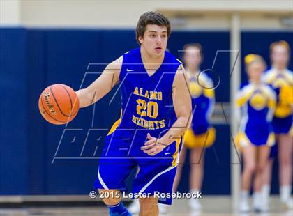 Thumbnail 3 in Alamo Heights vs. Houston (5A Bidistrict) photogallery.