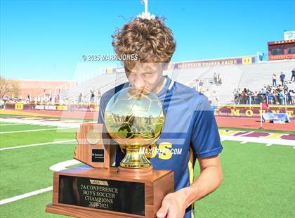 Thumbnail 1 in Phoenix Country Day vs. Trivium Prep (AIA 2A Final - Awards) photogallery.