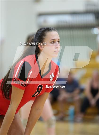 Thumbnail 3 in Quad Meet @ Adams photogallery.