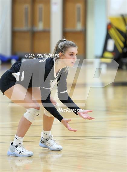 Thumbnail 3 in Quad Meet @ Adams photogallery.