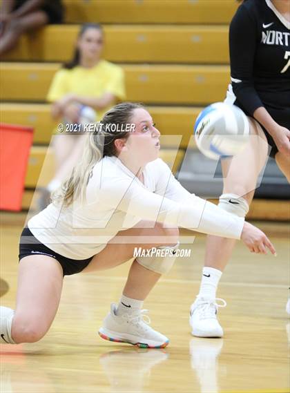 Thumbnail 3 in Quad Meet @ Adams photogallery.