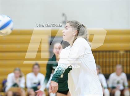 Thumbnail 3 in Quad Meet @ Adams photogallery.