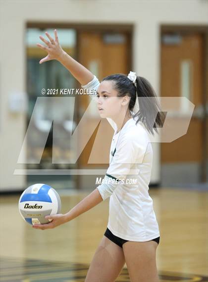 Thumbnail 3 in Quad Meet @ Adams photogallery.