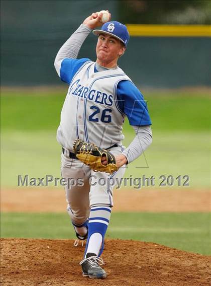 Thumbnail 3 in Charter Oak @ Damien photogallery.