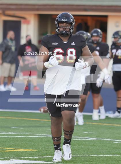 Thumbnail 3 in Polynesian Bowl (Team Mauka vs. Team Makai) photogallery.