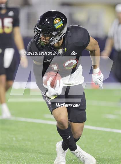 Thumbnail 2 in Polynesian Bowl (Team Mauka vs. Team Makai) photogallery.