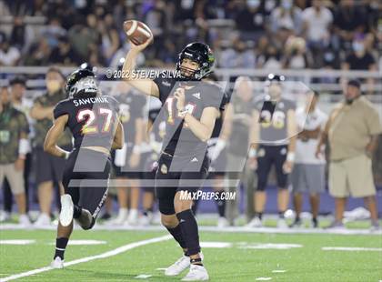 Thumbnail 1 in Polynesian Bowl (Team Mauka vs. Team Makai) photogallery.