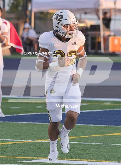 Thumbnail 2 in Polynesian Bowl (Team Mauka vs. Team Makai) photogallery.