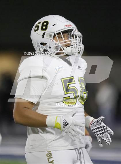 Thumbnail 2 in Polynesian Bowl (Team Mauka vs. Team Makai) photogallery.