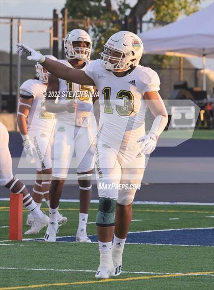 Thumbnail 1 in Polynesian Bowl (Team Mauka vs. Team Makai) photogallery.