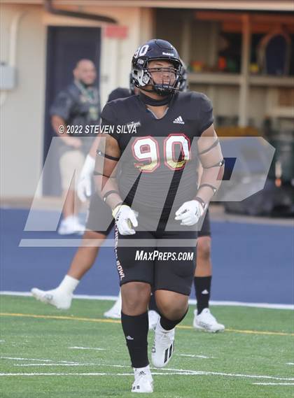 Thumbnail 1 in Polynesian Bowl (Team Mauka vs. Team Makai) photogallery.