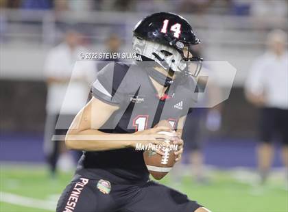 Thumbnail 1 in Polynesian Bowl (Team Mauka vs. Team Makai) photogallery.