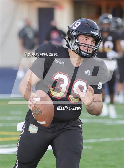 Thumbnail 2 in Polynesian Bowl (Team Mauka vs. Team Makai) photogallery.
