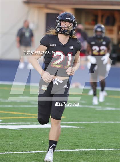 Thumbnail 2 in Polynesian Bowl (Team Mauka vs. Team Makai) photogallery.