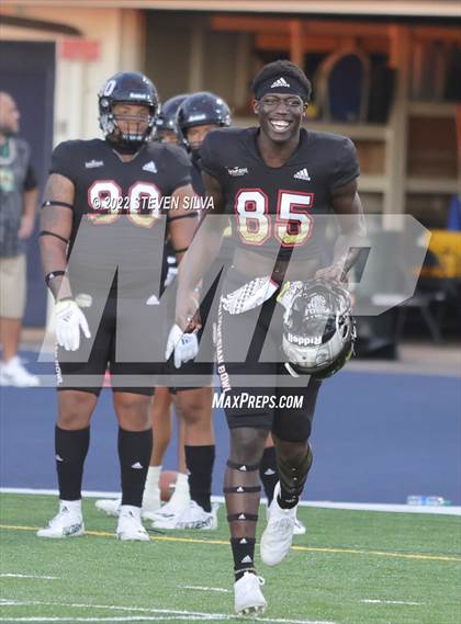 Thumbnail 3 in Polynesian Bowl (Team Mauka vs. Team Makai) photogallery.