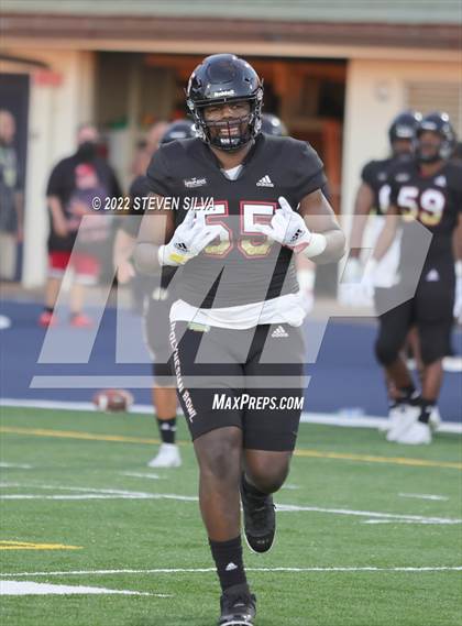 Thumbnail 2 in Polynesian Bowl (Team Mauka vs. Team Makai) photogallery.