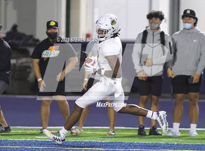 Thumbnail 1 in Polynesian Bowl (Team Mauka vs. Team Makai) photogallery.