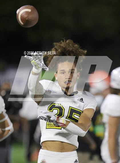 Thumbnail 3 in Polynesian Bowl (Team Mauka vs. Team Makai) photogallery.
