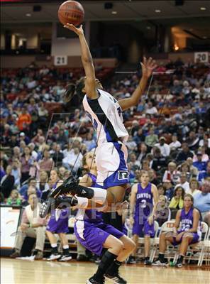 Thumbnail 2 in Navasota vs Canyon (UIL 3A Semifinals) photogallery.