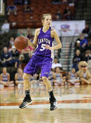 Thumbnail 2 in Navasota vs Canyon (UIL 3A Semifinals) photogallery.