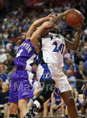 Thumbnail 3 in Navasota vs Canyon (UIL 3A Semifinals) photogallery.
