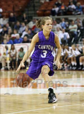 Thumbnail 1 in Navasota vs Canyon (UIL 3A Semifinals) photogallery.