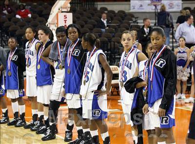 Thumbnail 2 in Navasota vs Canyon (UIL 3A Semifinals) photogallery.