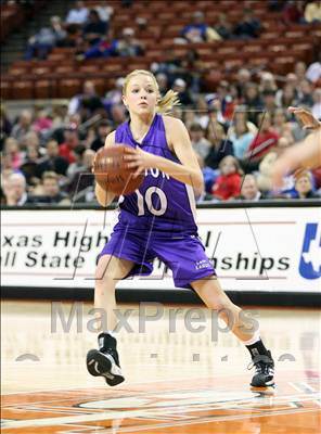 Thumbnail 2 in Navasota vs Canyon (UIL 3A Semifinals) photogallery.