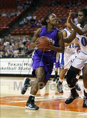 Thumbnail 2 in Navasota vs Canyon (UIL 3A Semifinals) photogallery.