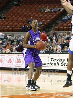 Thumbnail 2 in Navasota vs Canyon (UIL 3A Semifinals) photogallery.