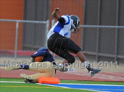 Thumbnail 1 in San Tan Foothills vs. Yuma Catholic (AIA D5 Semifinal) photogallery.
