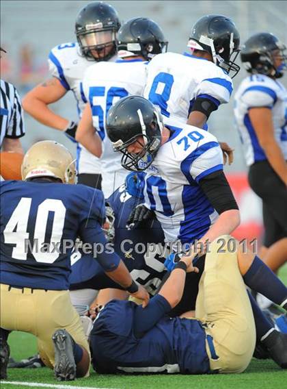 Thumbnail 3 in San Tan Foothills vs. Yuma Catholic (AIA D5 Semifinal) photogallery.