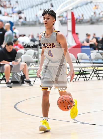 Thumbnail 3 in Mesa vs. Marin Catholic - Section 7 Basketball Tournament photogallery.