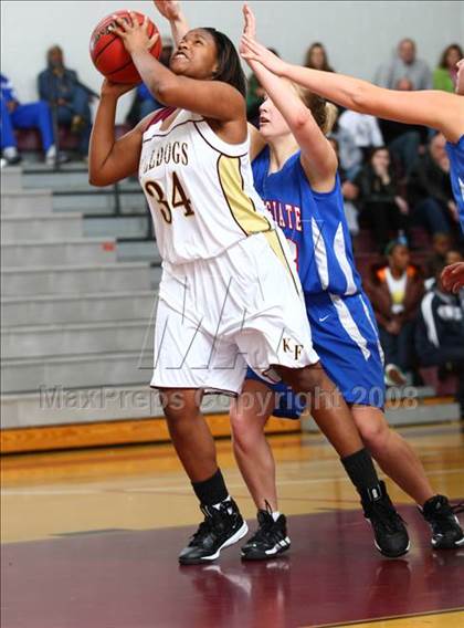 Thumbnail 3 in King's Fork vs. Norfolk Collegiate  (Lady Greyhound Classic) photogallery.