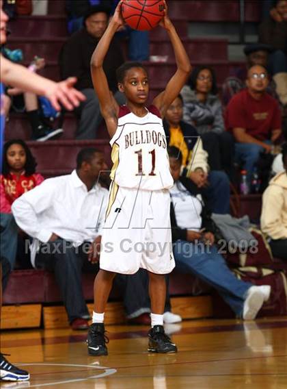 Thumbnail 2 in King's Fork vs. Norfolk Collegiate  (Lady Greyhound Classic) photogallery.