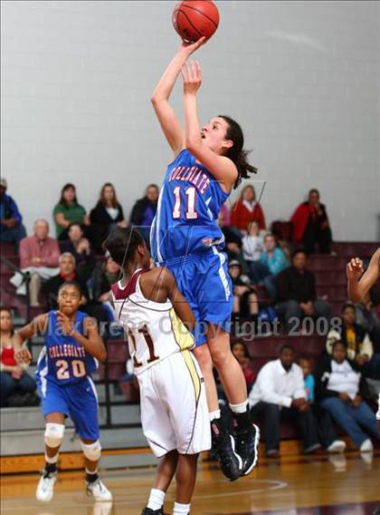 Thumbnail 3 in King's Fork vs. Norfolk Collegiate  (Lady Greyhound Classic) photogallery.