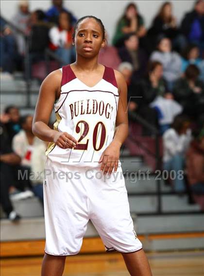 Thumbnail 2 in King's Fork vs. Norfolk Collegiate  (Lady Greyhound Classic) photogallery.