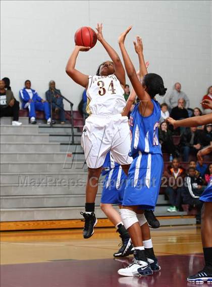 Thumbnail 2 in King's Fork vs. Norfolk Collegiate  (Lady Greyhound Classic) photogallery.