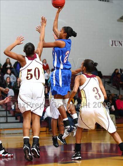 Thumbnail 1 in King's Fork vs. Norfolk Collegiate  (Lady Greyhound Classic) photogallery.