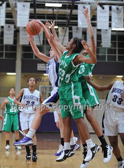 Thumbnail 1 in Cary @ Broughton photogallery.