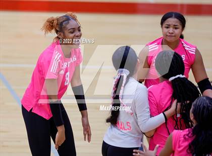 Thumbnail 1 in Glynn Academy vs Jonesboro (2023 GHSA 6A Round 1) photogallery.