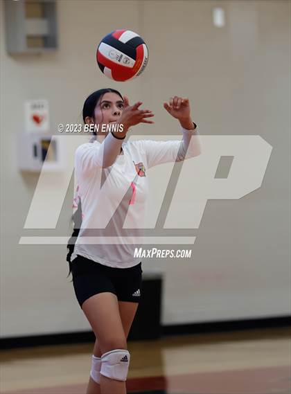Thumbnail 1 in Glynn Academy vs Jonesboro (2023 GHSA 6A Round 1) photogallery.