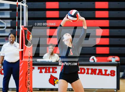 Thumbnail 3 in Glynn Academy vs Jonesboro (2023 GHSA 6A Round 1) photogallery.