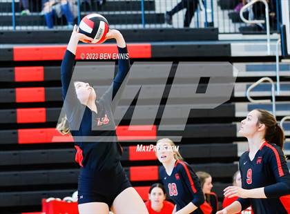 Thumbnail 2 in Glynn Academy vs Jonesboro (2023 GHSA 6A Round 1) photogallery.