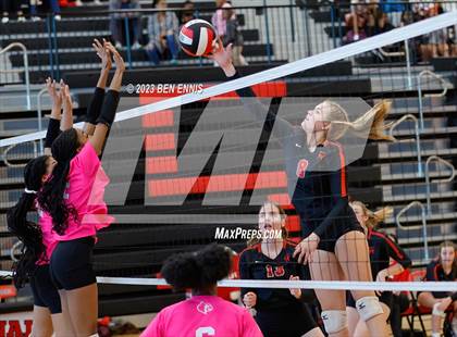 Thumbnail 2 in Glynn Academy vs Jonesboro (2023 GHSA 6A Round 1) photogallery.