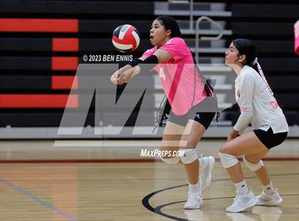 Thumbnail 2 in Glynn Academy vs Jonesboro (2023 GHSA 6A Round 1) photogallery.