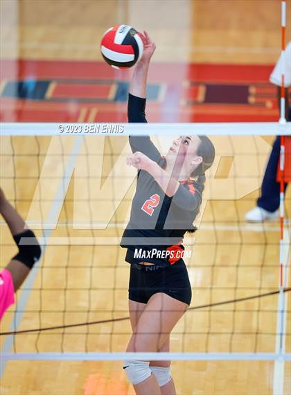 Thumbnail 2 in Glynn Academy vs Jonesboro (2023 GHSA 6A Round 1) photogallery.