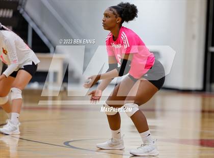 Thumbnail 1 in Glynn Academy vs Jonesboro (2023 GHSA 6A Round 1) photogallery.